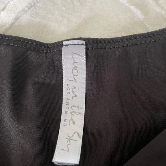 Lucy In The Sky Aliah Puff Chiffon Wrap Dress - Picture 3 of 4